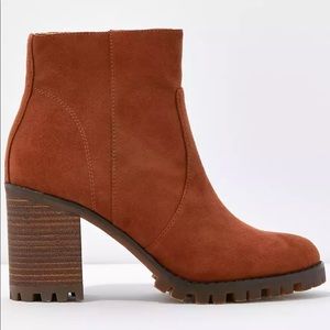 NEW American Eagle Lug Heel Bootie